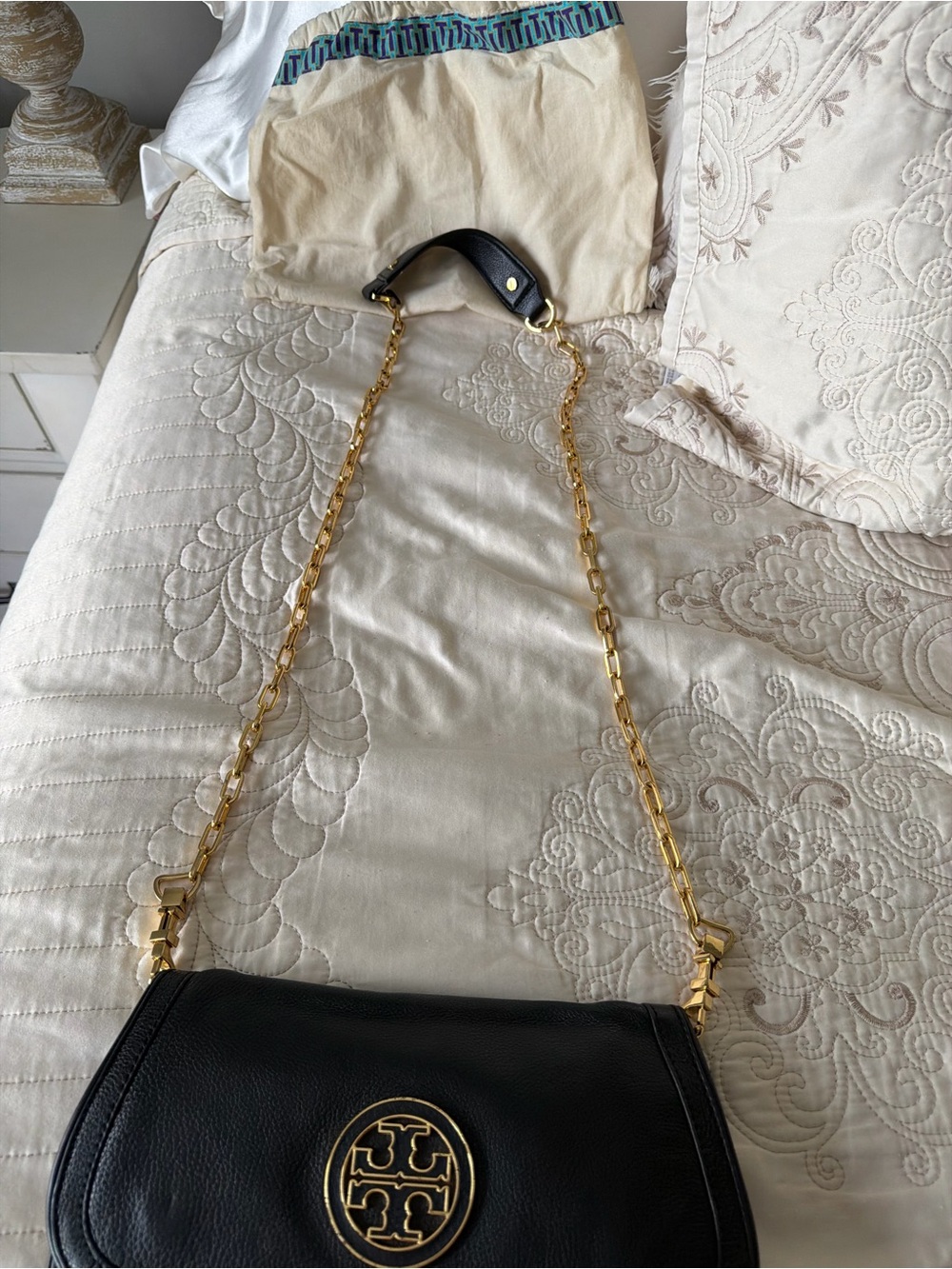 Tory Burch - Black Leather Crossbody with Gold Chain Strap - Picture 15 of 15